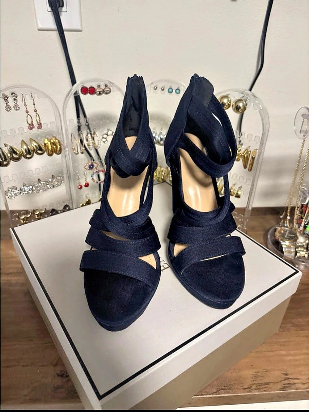 Easy Fox Strappy High Heel Sandals in Black